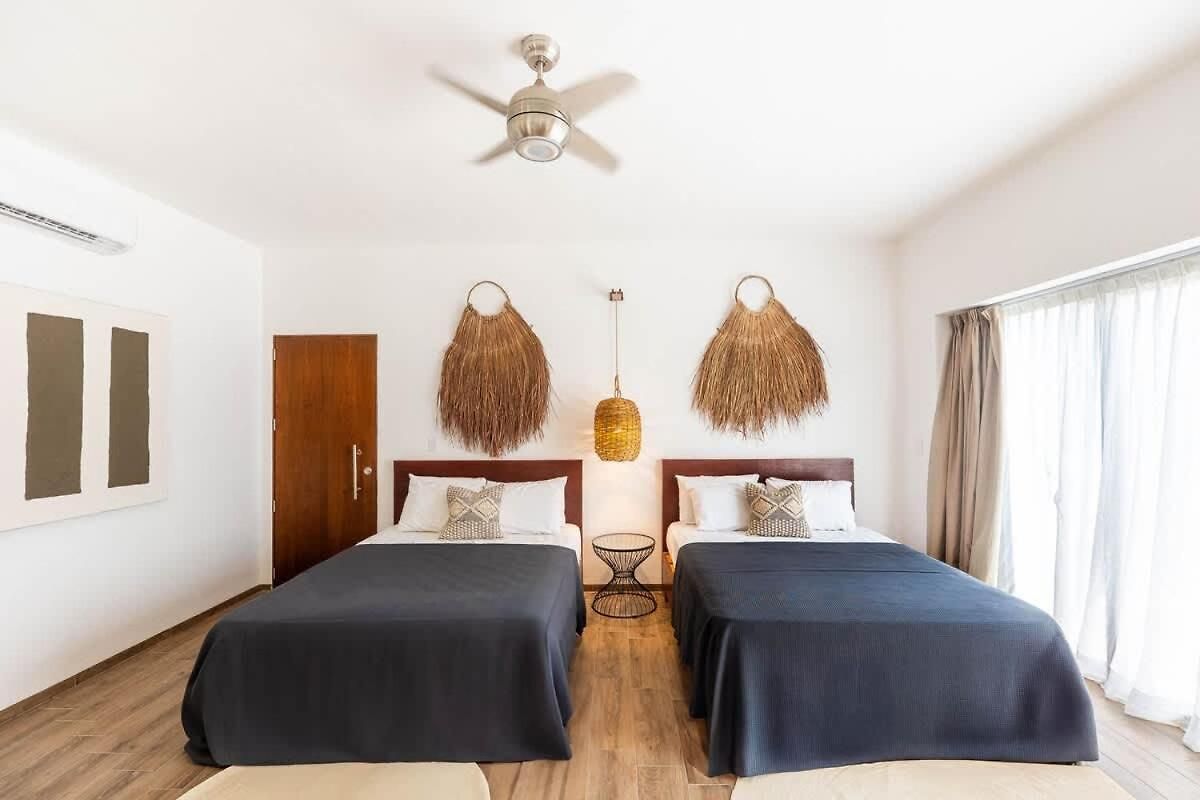 La Veleta - Jungle Gem - Pool View Inn