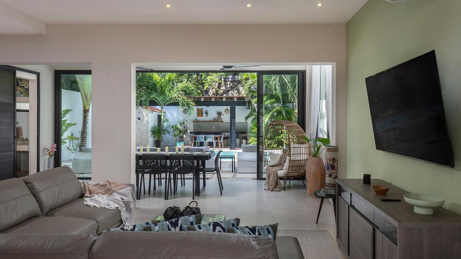 Villa Wonderful Tropical 3br, Garden, Private Pool. *