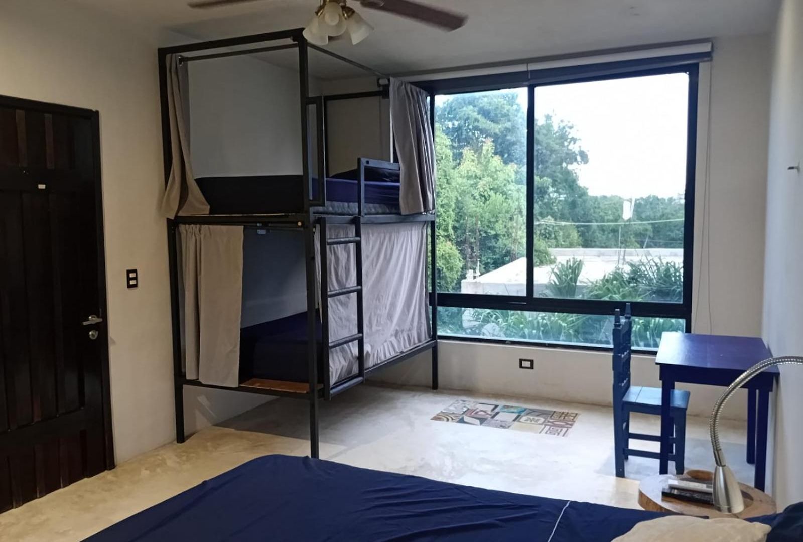 Hostal Maui *