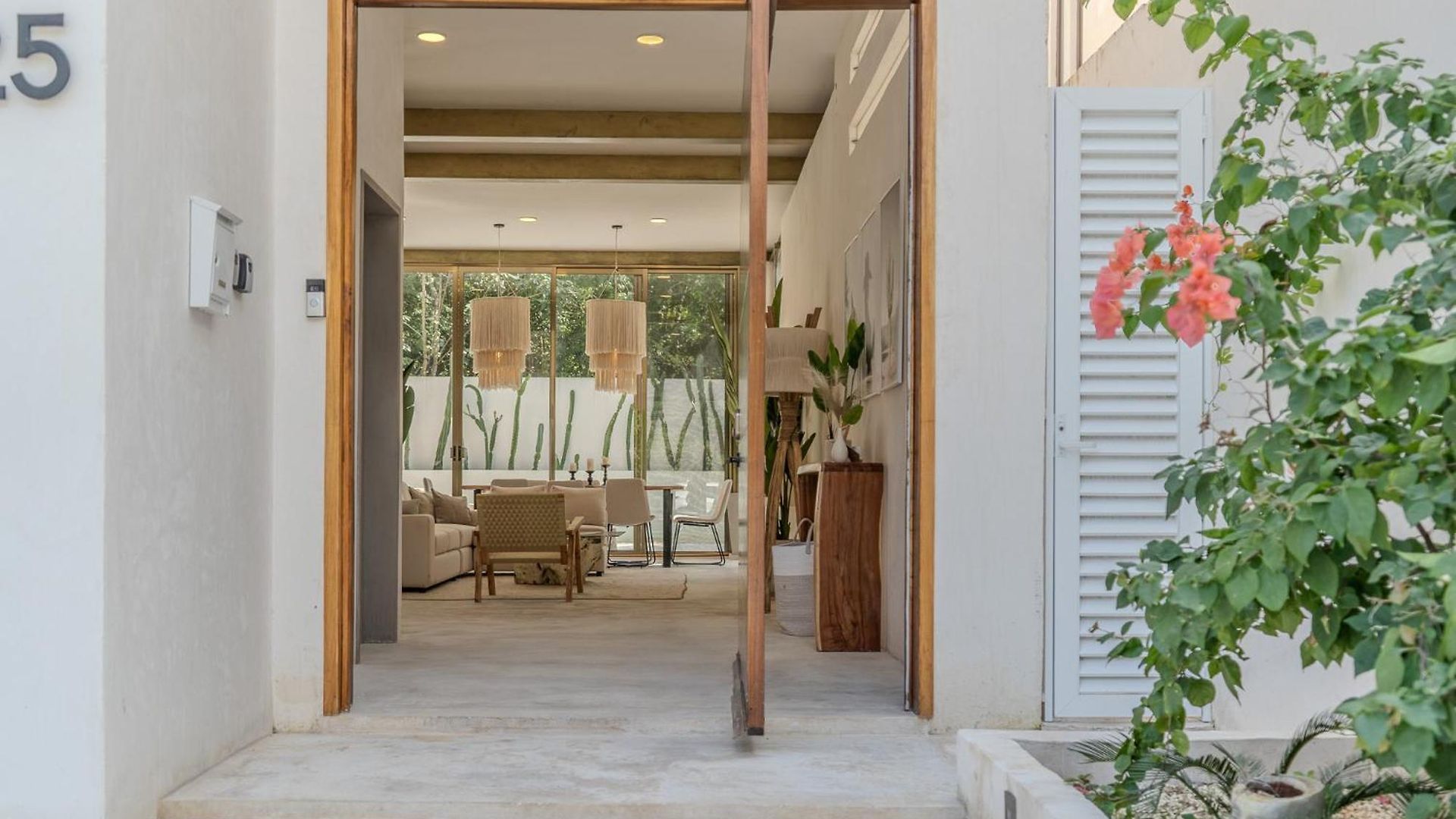 Tulipan Modern 4 Bedroom 4 Bathroom And Private Pool