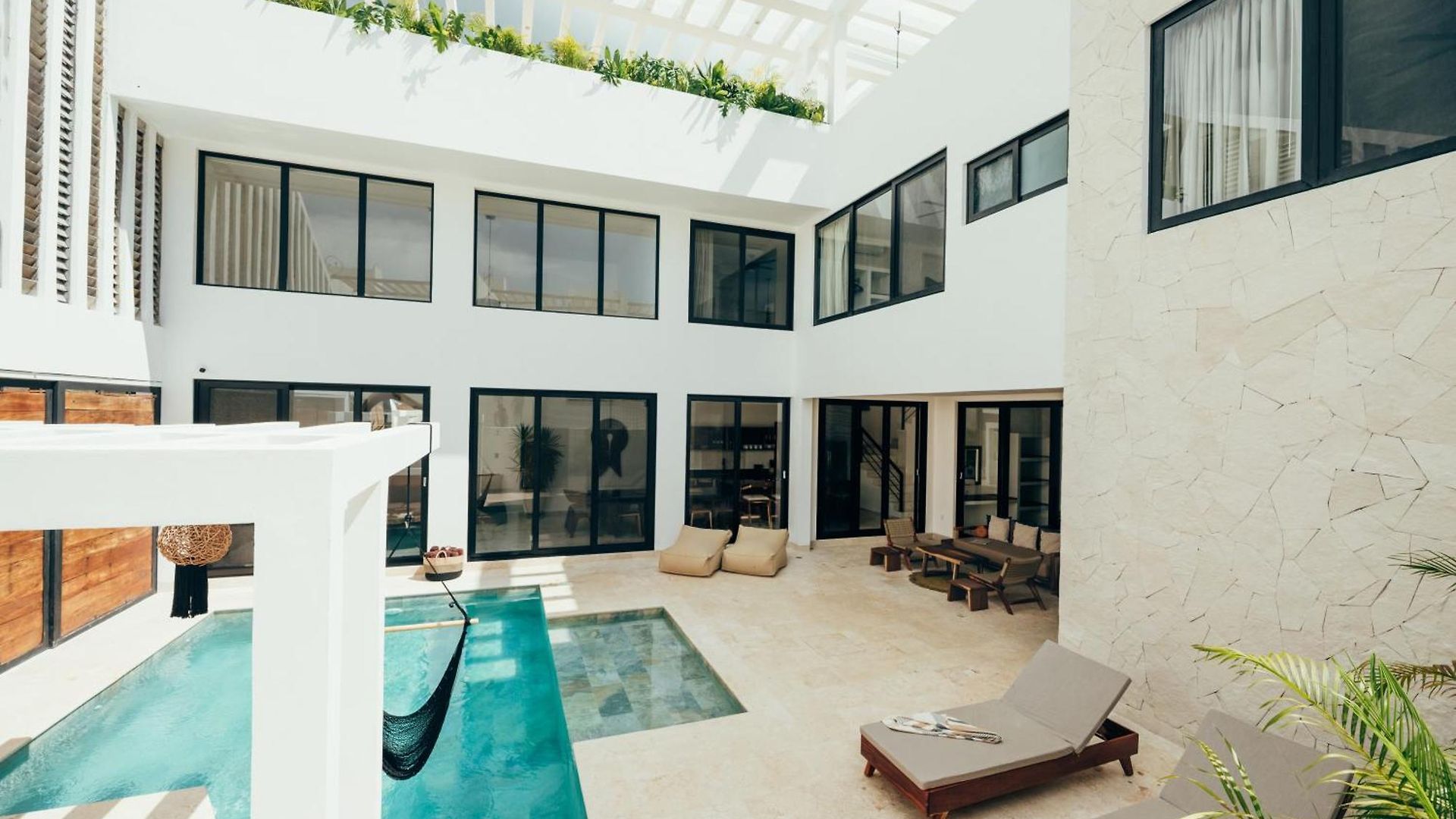 Villa La Coya *