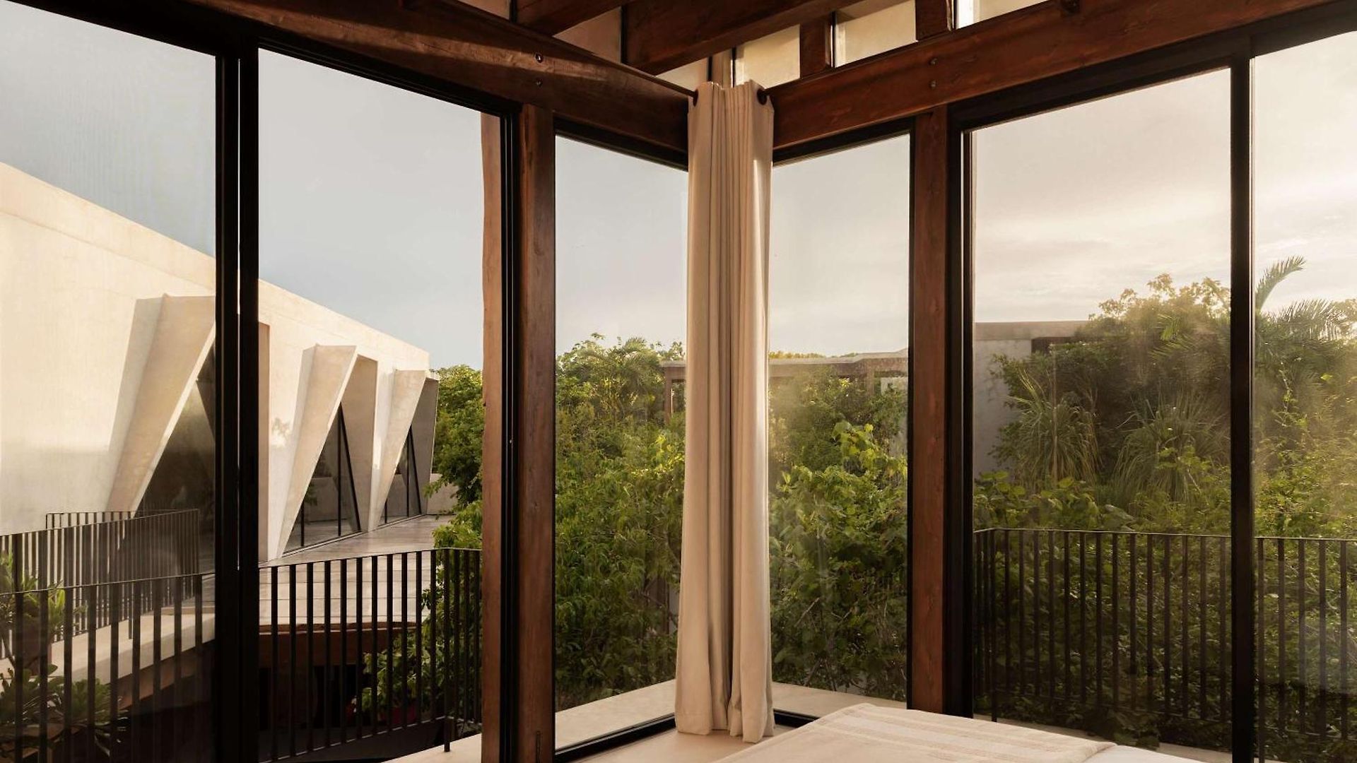 Holiday home Jungle For 21 - Pool, Yoga & Concierge