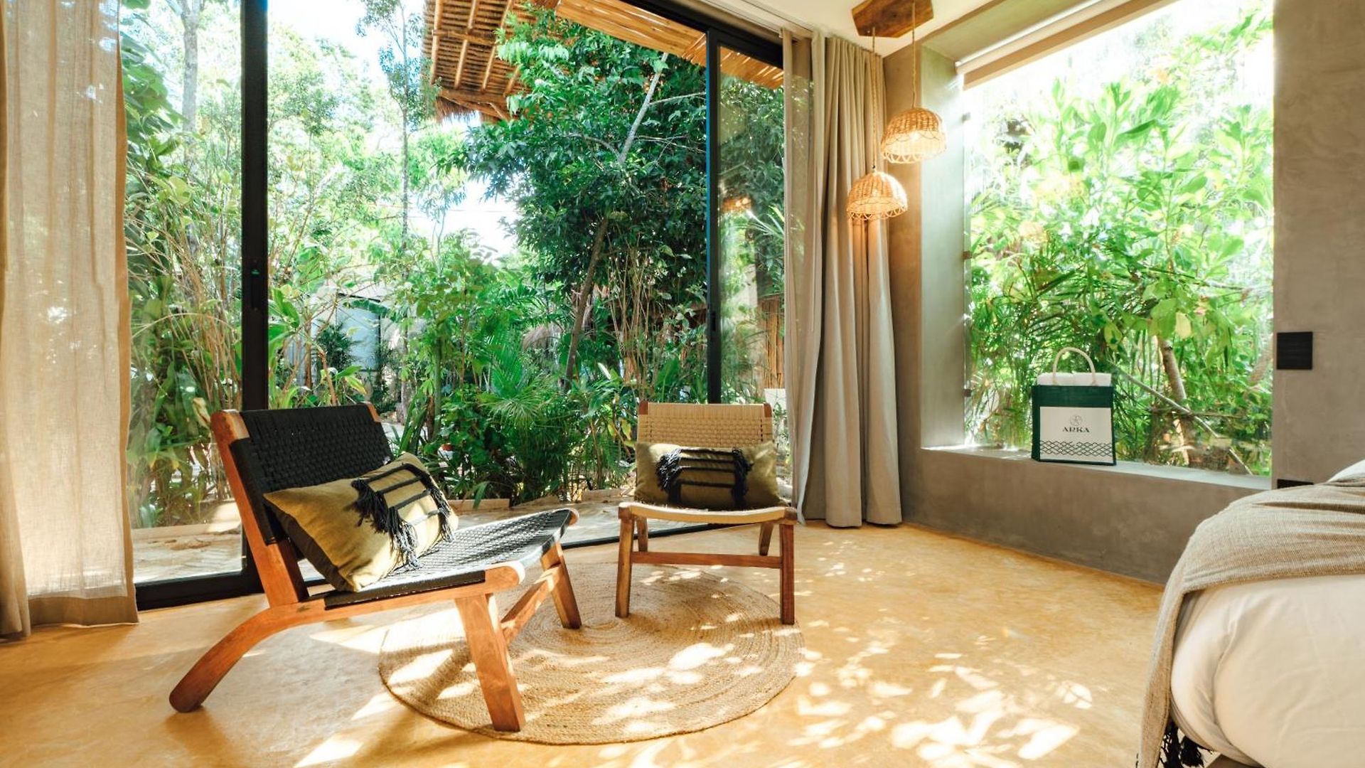 Arka Hotel