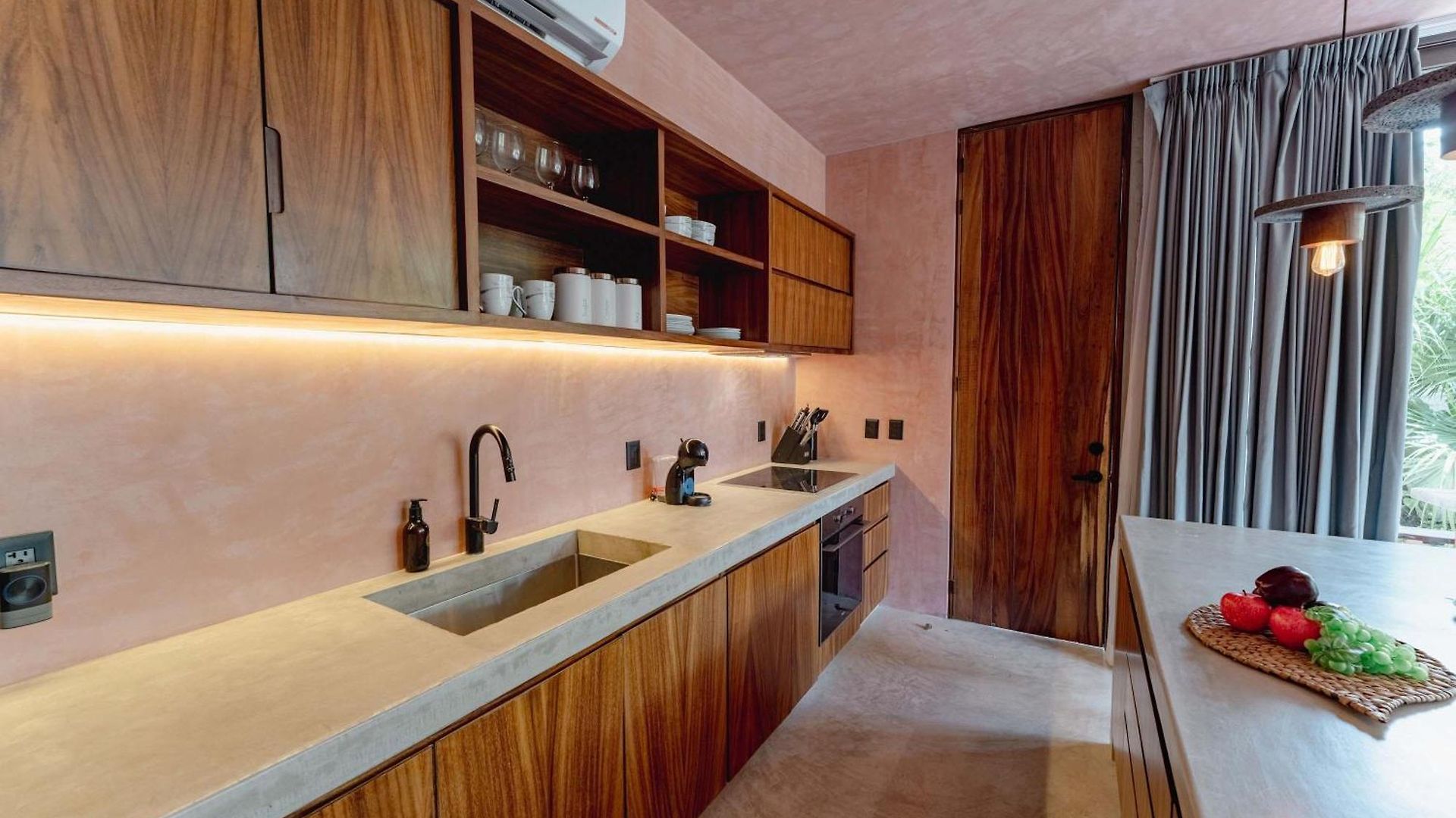 Modern 3br With 2 Pools & Rooftop Lounge Villa *