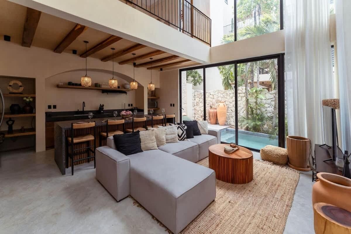 Spacious 6br Luxe With 4 Private Pools And Yoga Space Rooftop & Concierge