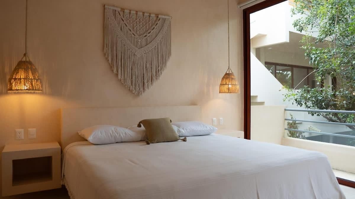 Elegant 3br Penthouse Haven With Private Rooftop Pool & Jungle Views *