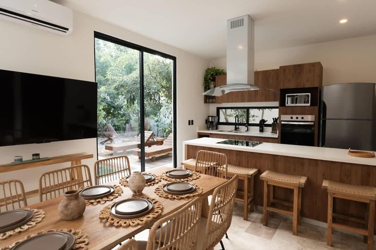 4br Modern Luxury With Private Pool & Concierge Service In *