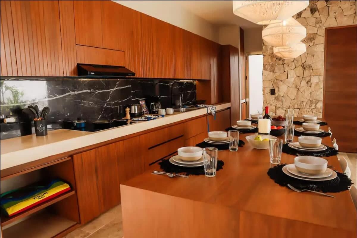 Villa Huge 10br Luxury Complex With Private Pool & Serene Setting *