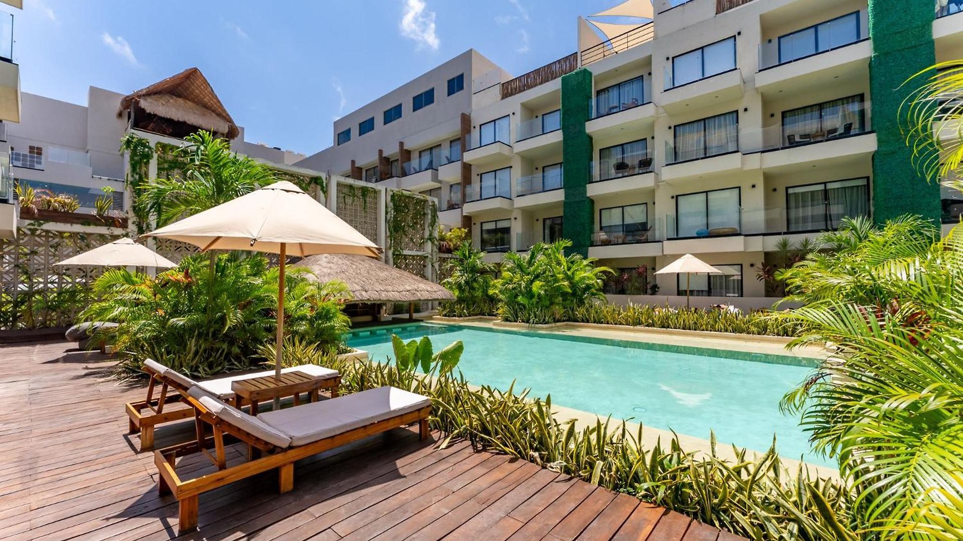Bakal Aparthotel Tulum