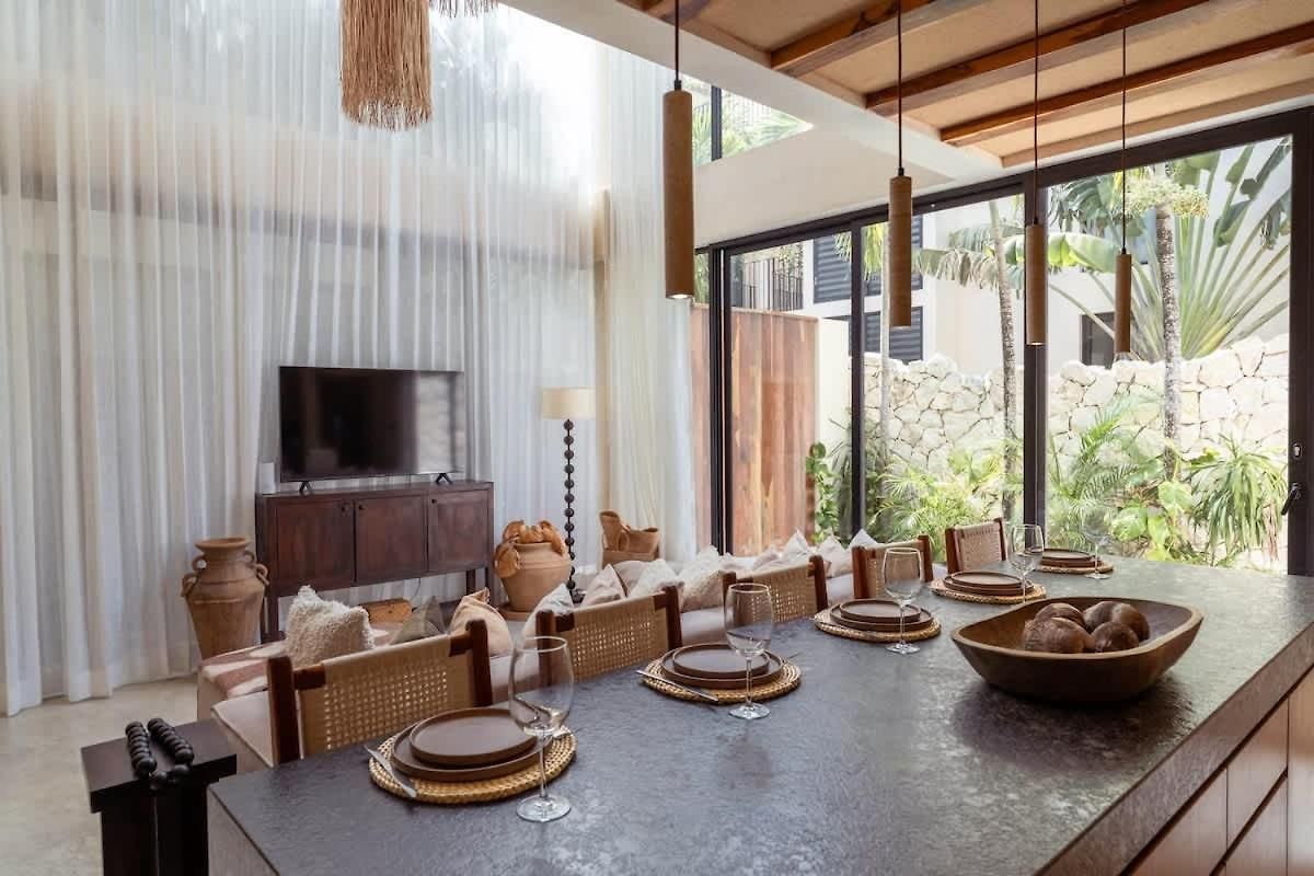 Spacious 6br Luxe With 4 Private Pools And Yoga Space Rooftop & Concierge