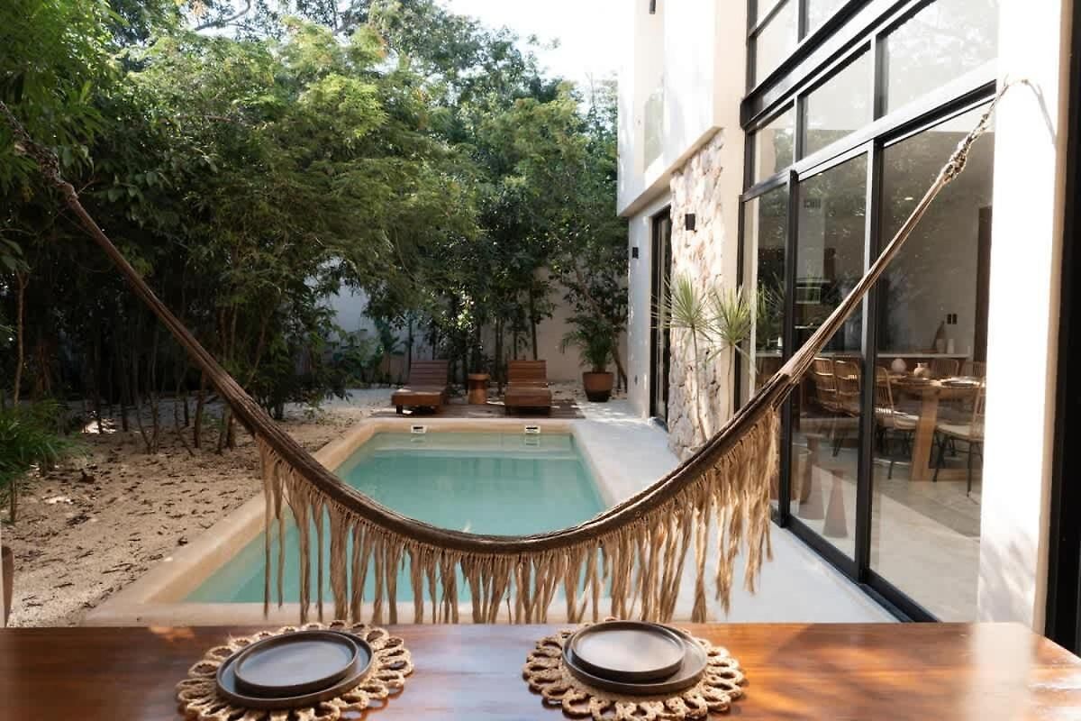 4br Modern Luxury With Private Pool & Concierge Service In