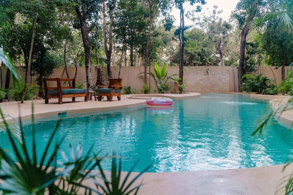 Stylish 3br Ahal With Pool In Holistika *