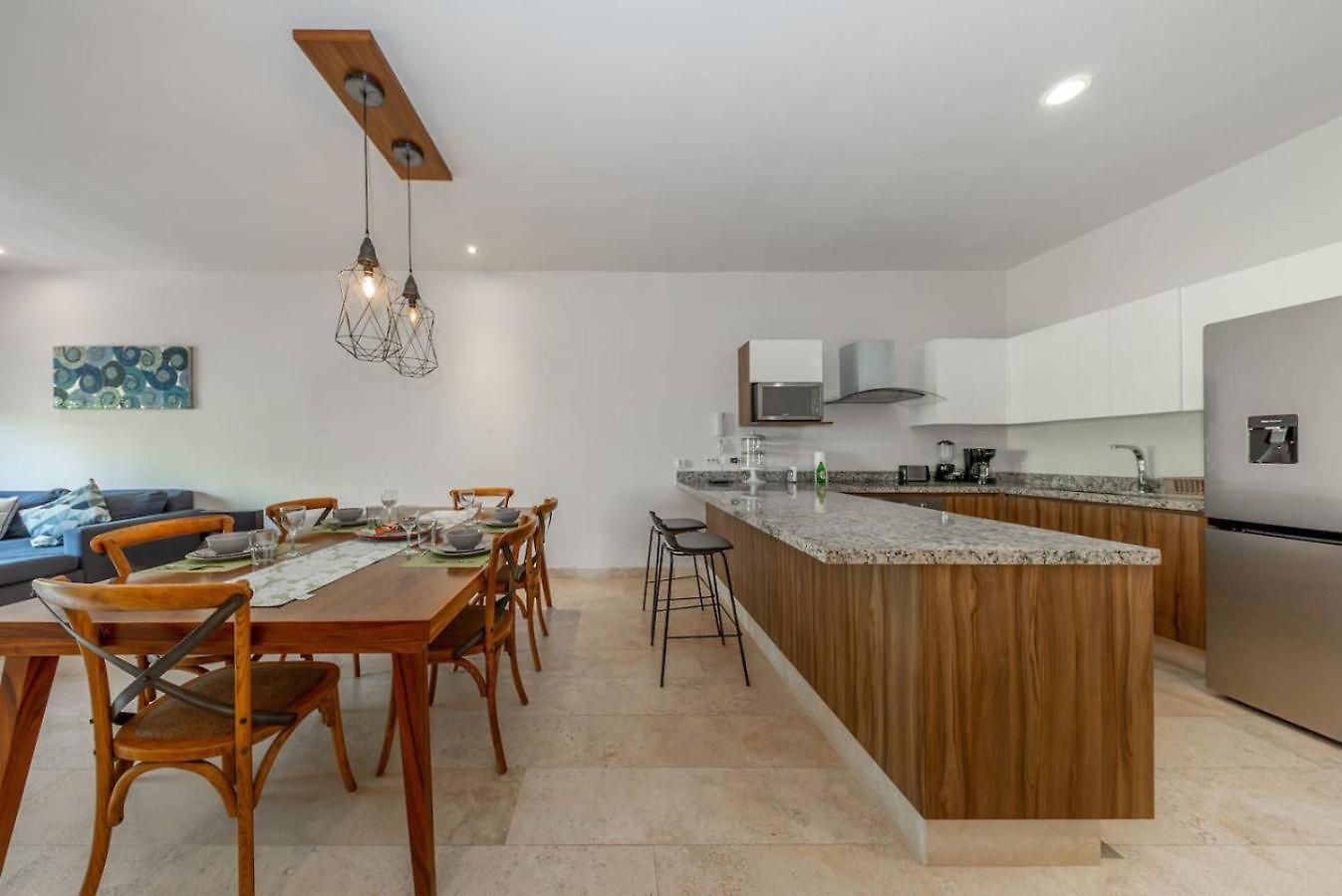 Spacious 2br With Pool And Private Balcony Holiday home *