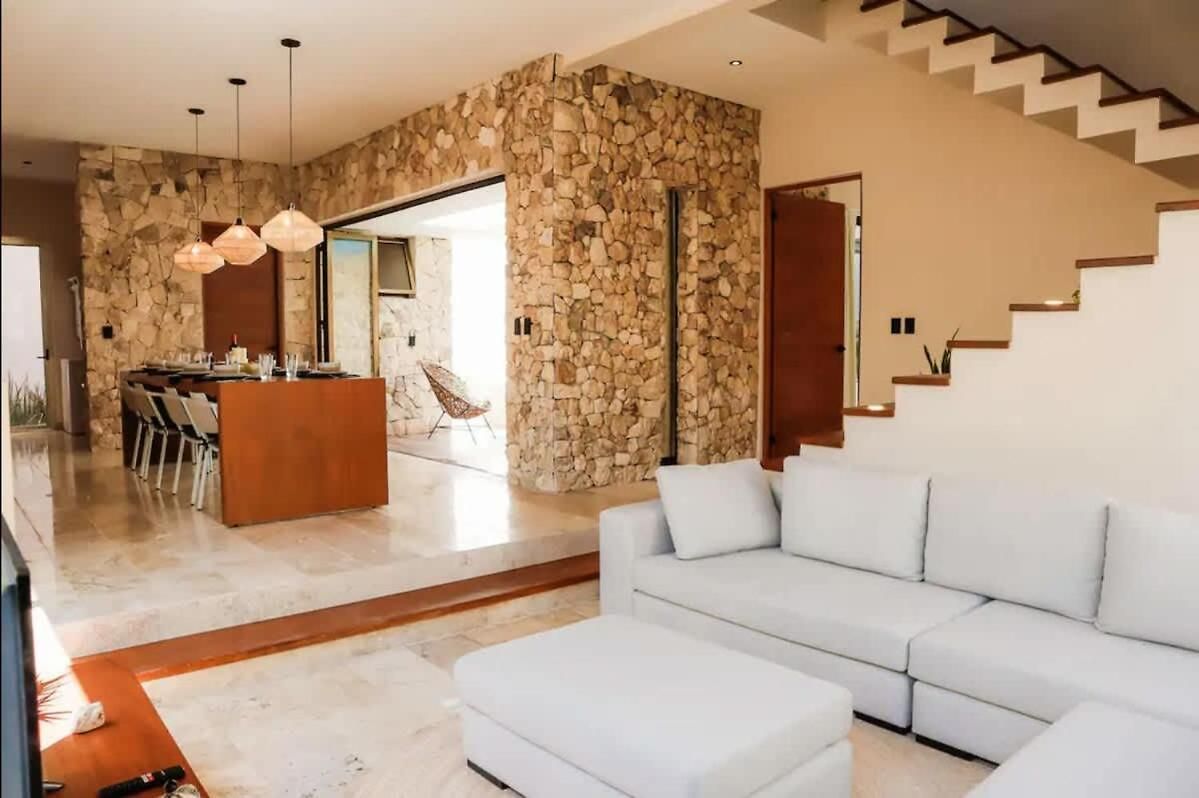 Villa Huge 10br Luxury Complex With Private Pool & Serene Setting