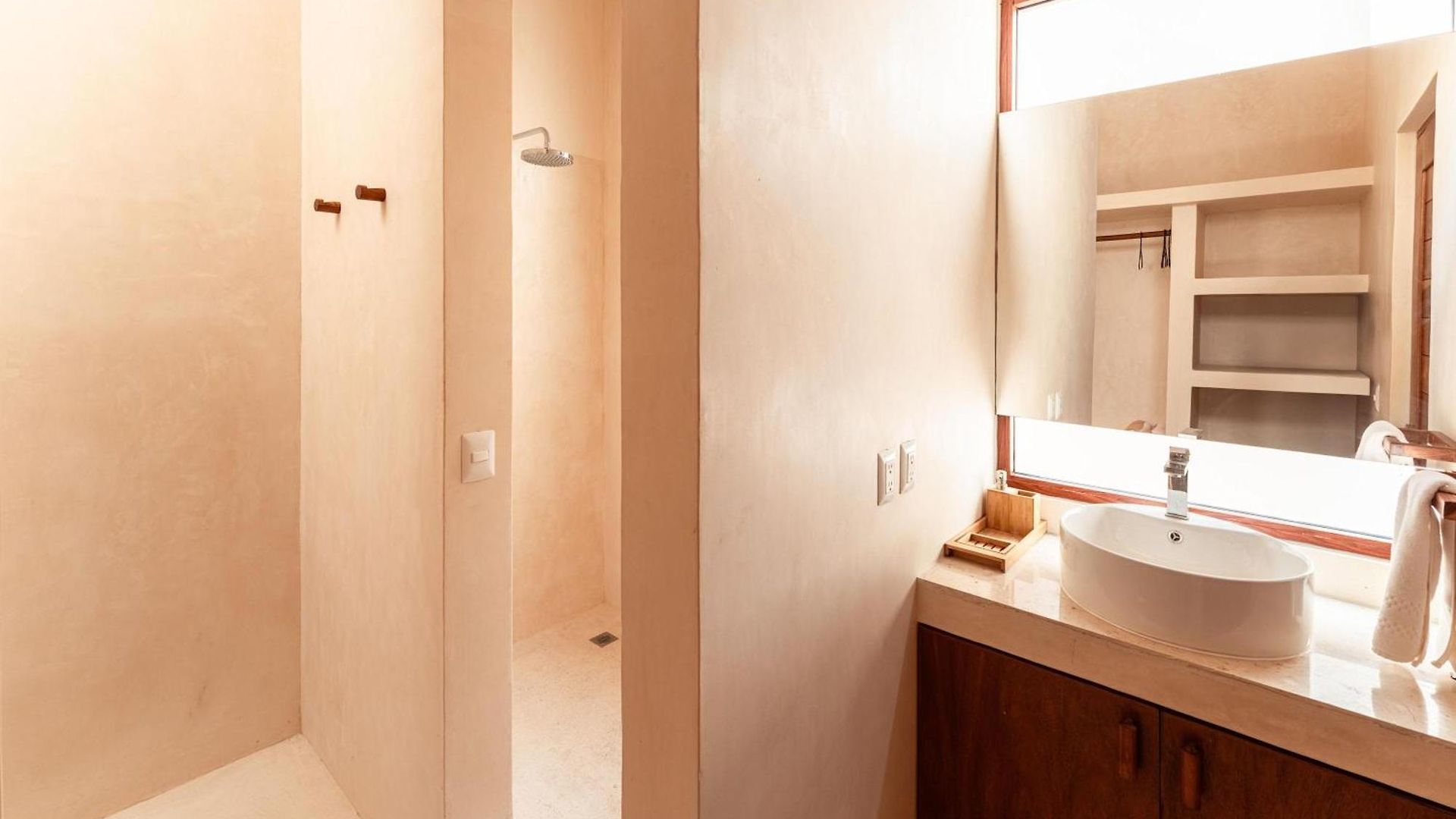Ahal Luxe 3br Penthouse Haven With Private Rooftop Pool & Plunge Pool Holiday home *
