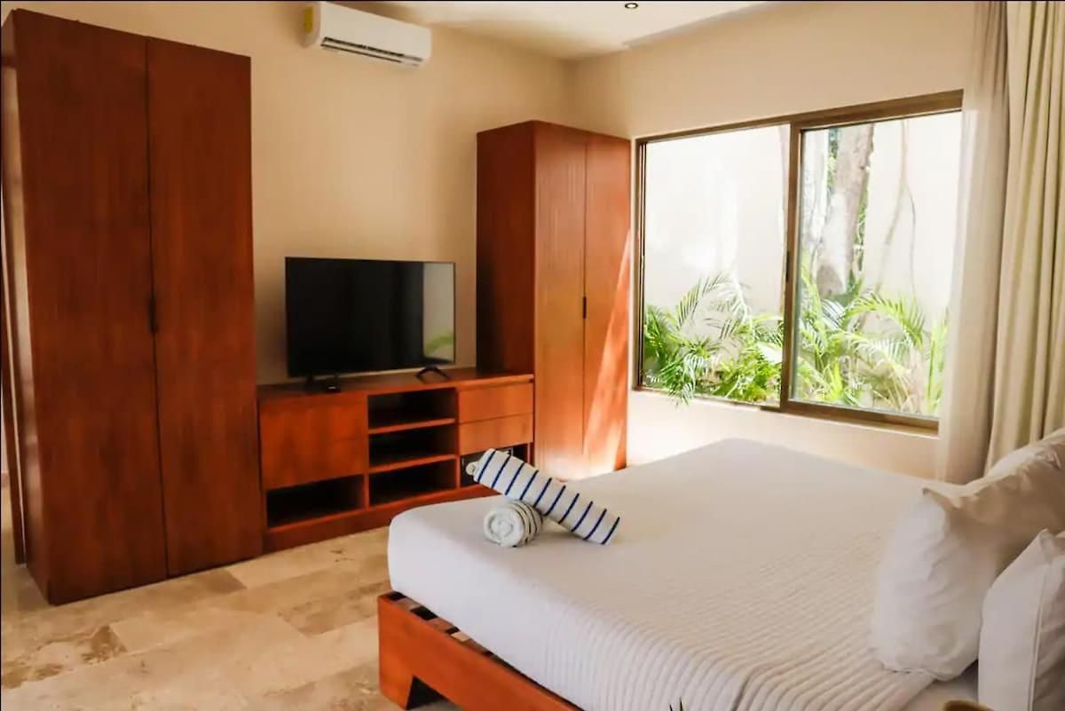 Villa Huge 10br Luxury Complex With Private Pool & Serene Setting
