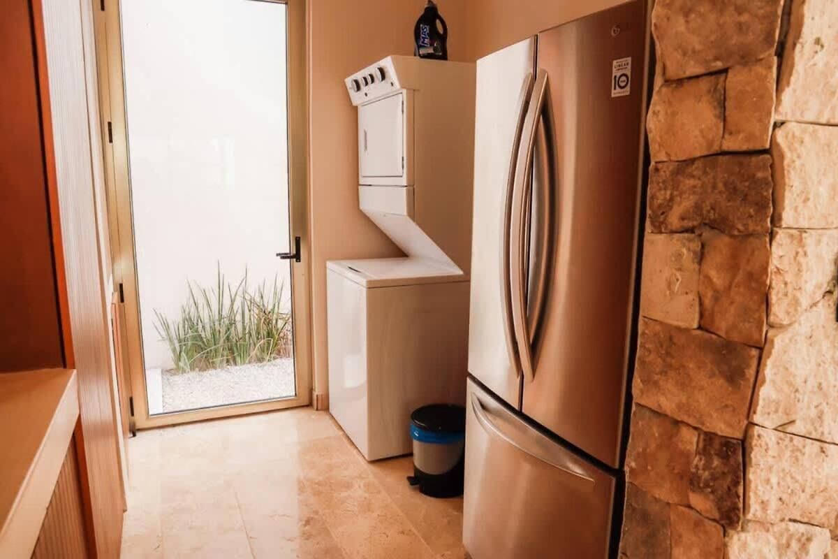 Villa Spacious 4br With Private Pool & Lush Courtyard In Tulum
