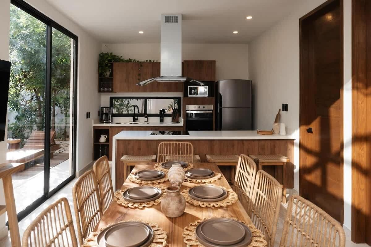 4br Modern Luxury With Private Pool & Concierge Service In