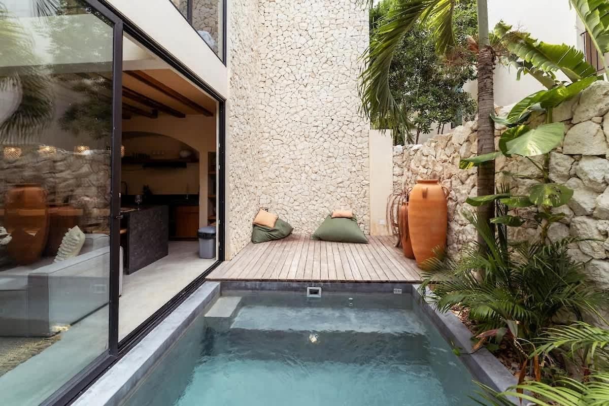Spacious 6br Luxe With 4 Private Pools And Yoga Space Rooftop & Concierge