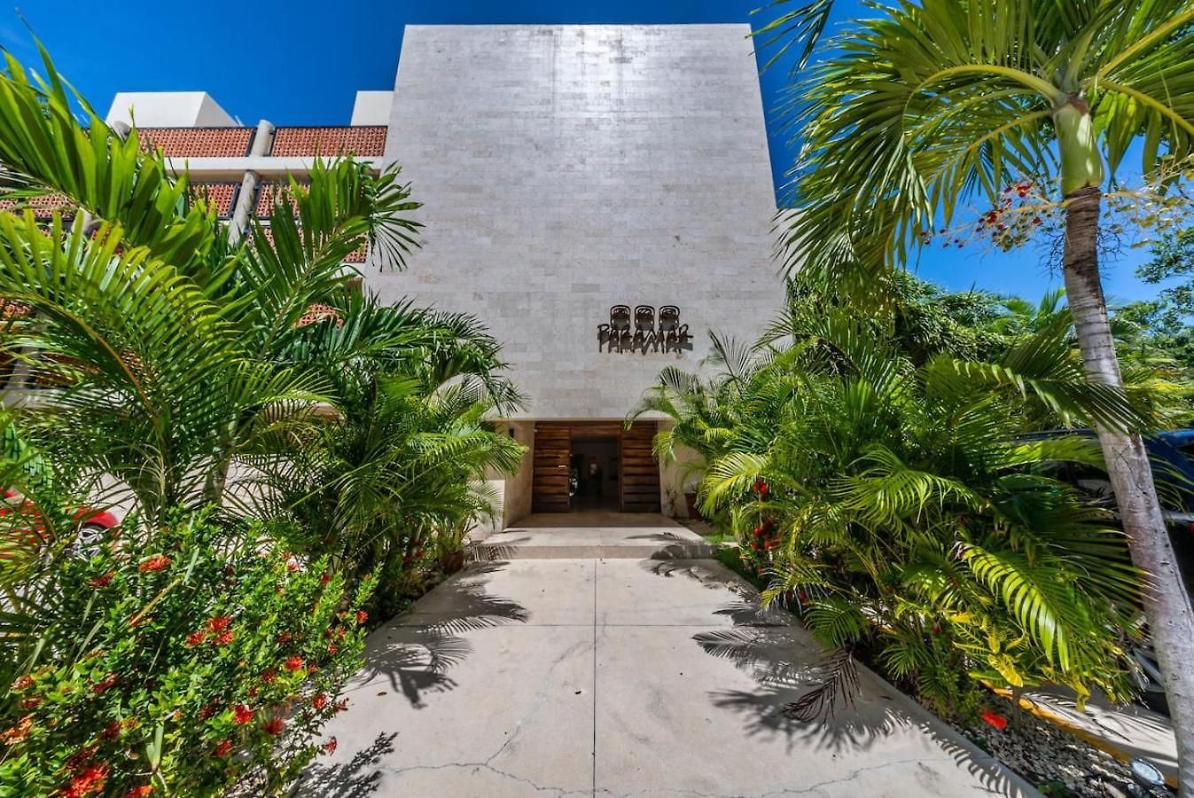 Spacious 2br With Pool And Private Balcony