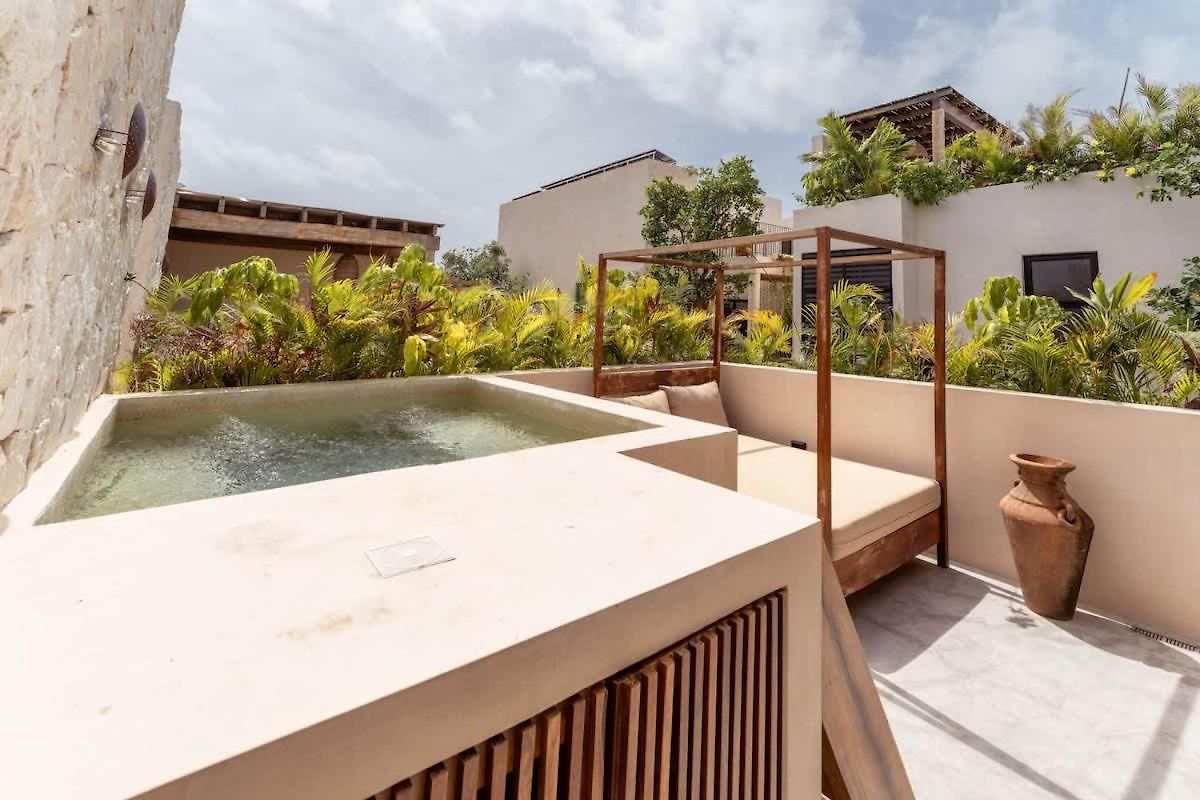 Spacious 6br Luxe With 4 Private Pools And Yoga Space Rooftop & Concierge Tulum