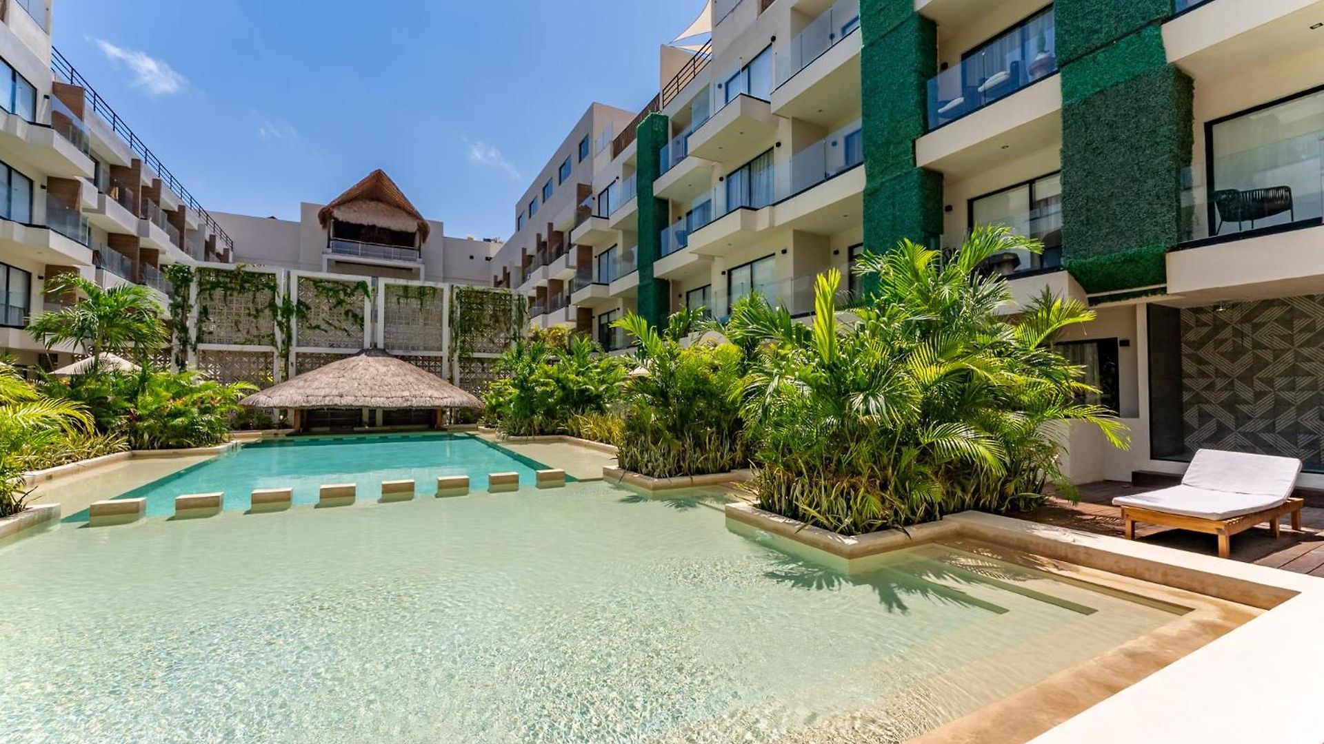 Aparthotel Bakal Tulum
