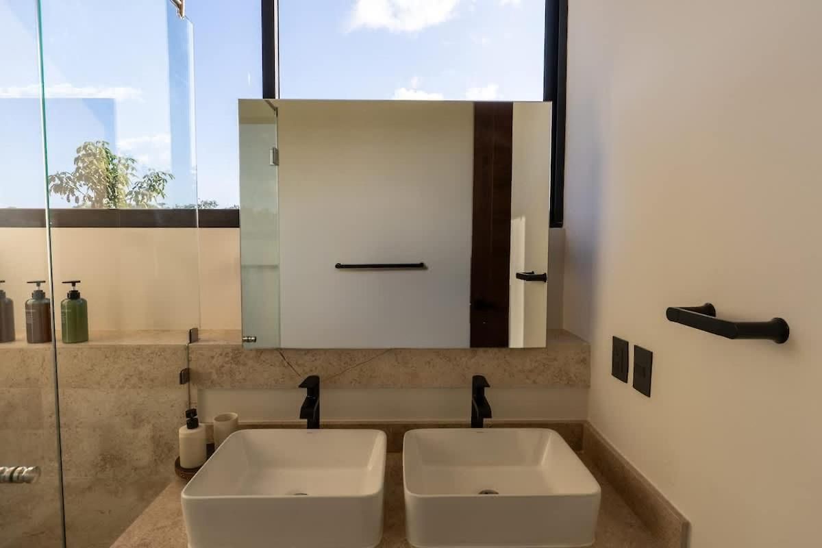4br Modern Luxury With Private Pool & Concierge Service In *