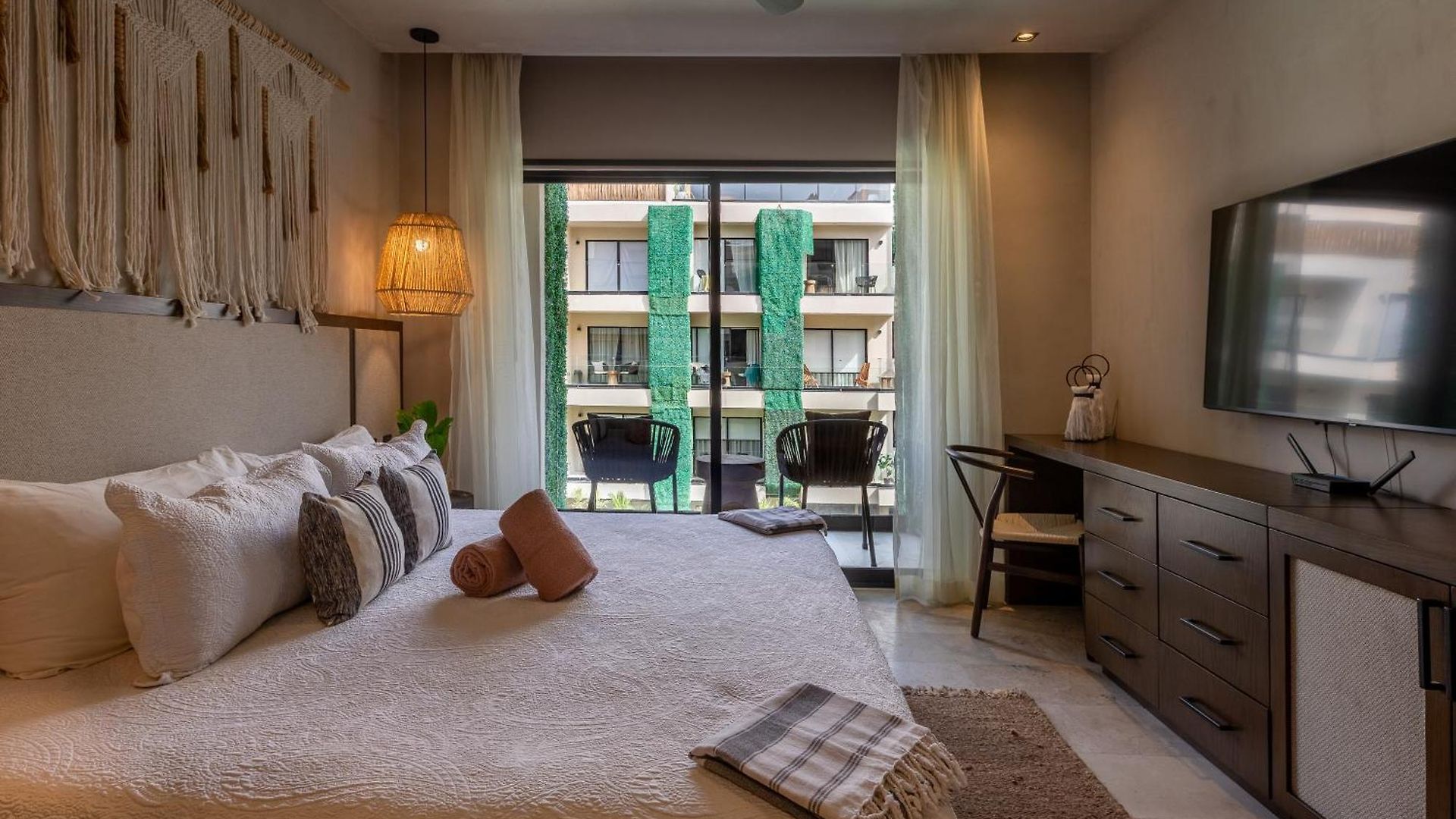 Bakal Aparthotel Tulum