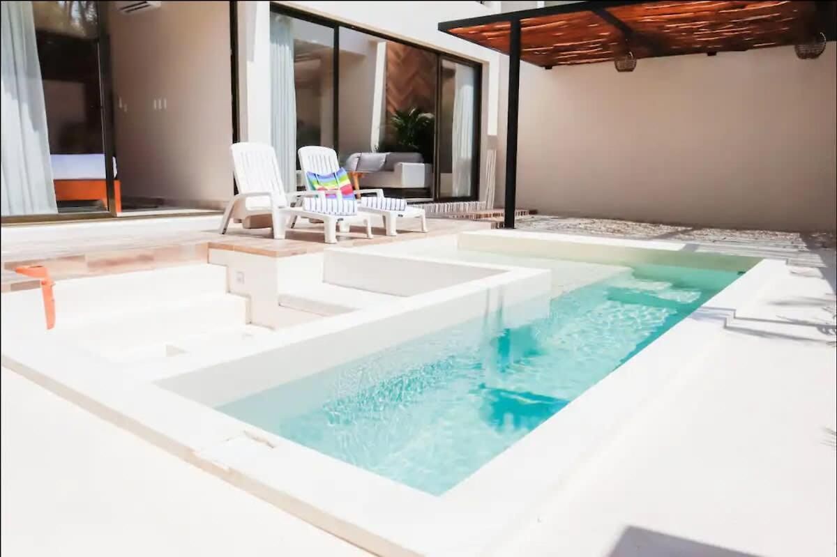 Villa Huge 10br Luxury Complex With Private Pool & Serene Setting