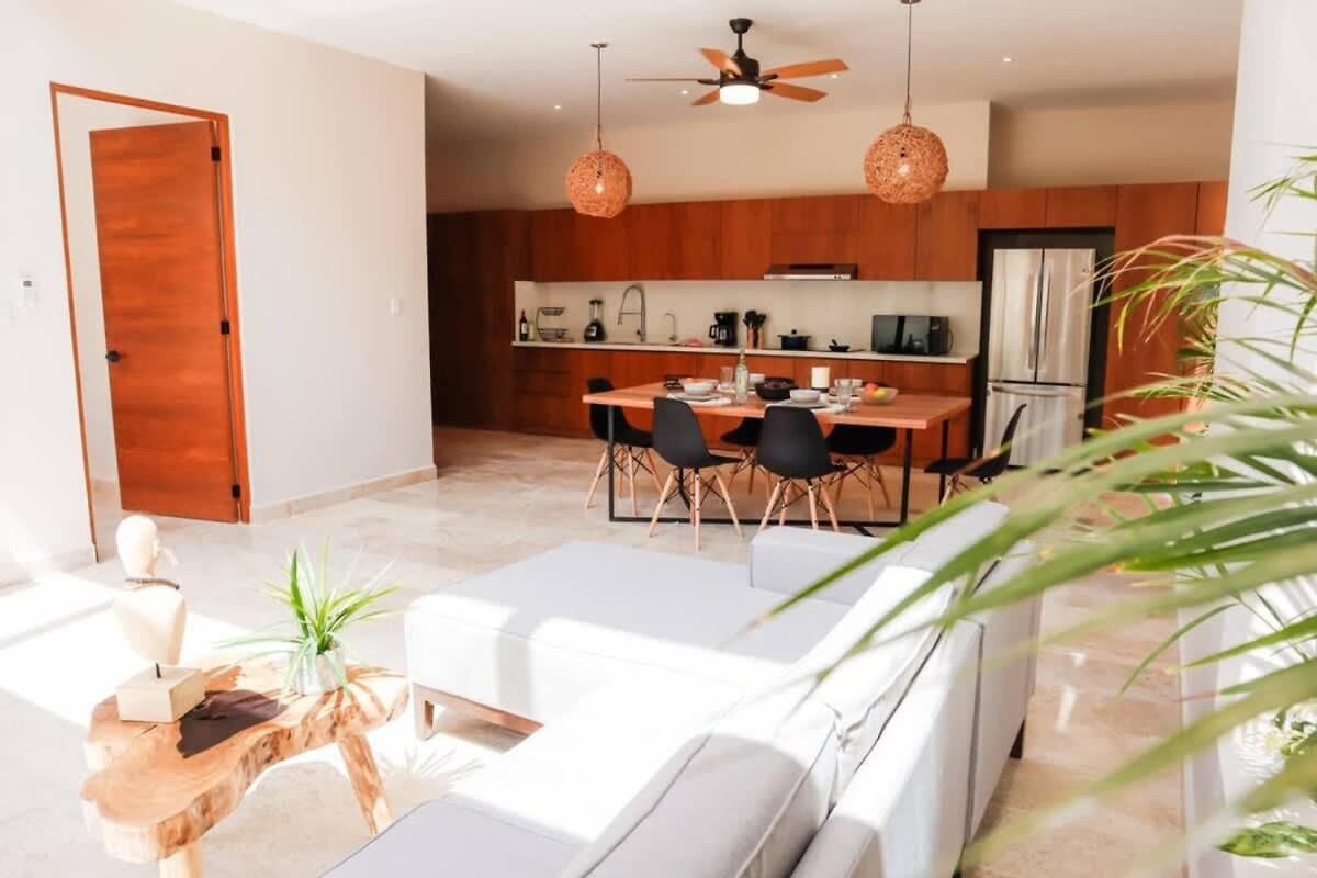 Huge 10br Luxury Complex With Private Pool & Serene Setting Villa