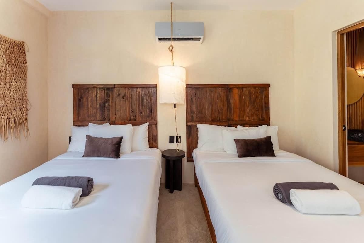 Spacious 6br Luxe With 4 Private Pools And Yoga Space Rooftop & Concierge Holiday home
