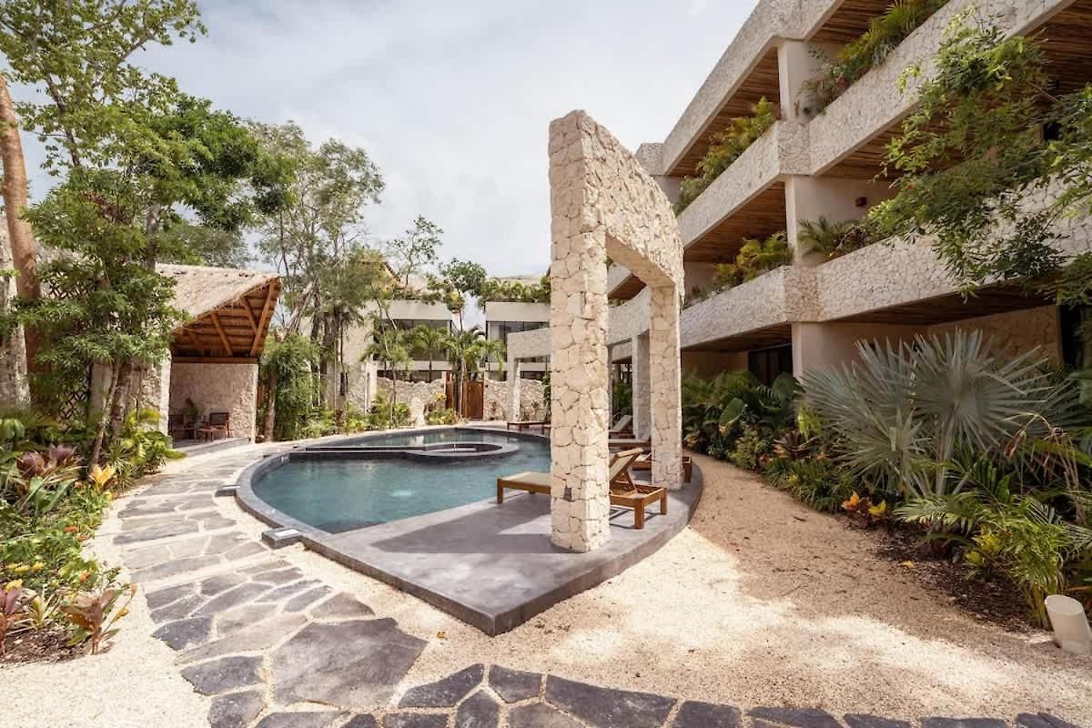 Spacious 6br Luxe With 4 Private Pools And Yoga Space Rooftop & Concierge Holiday home Tulum