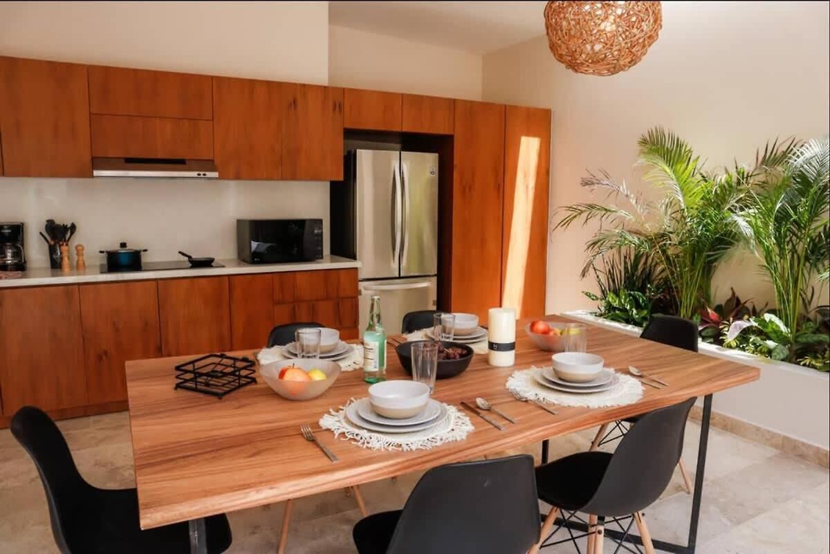 Huge 10br Luxury Complex With Private Pool & Serene Setting *