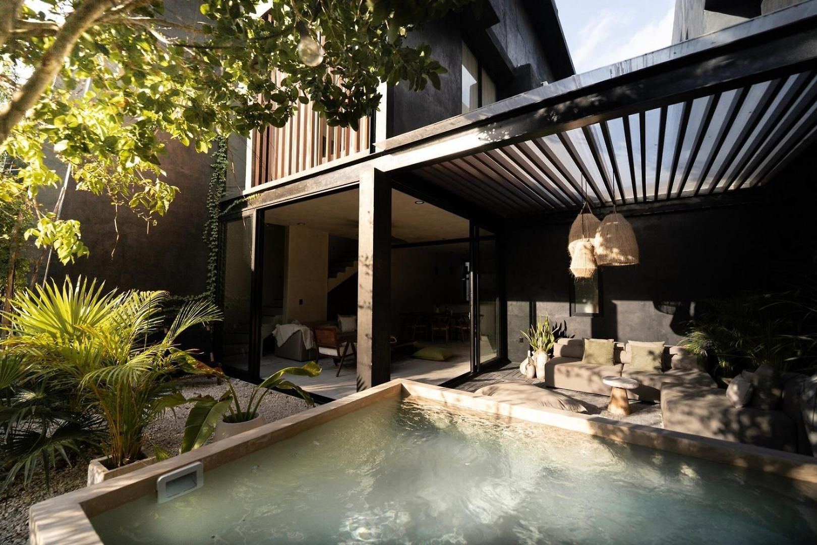Luxury Trio Villas, 7 Pools, 12 Brs, 32 Pax Tulum