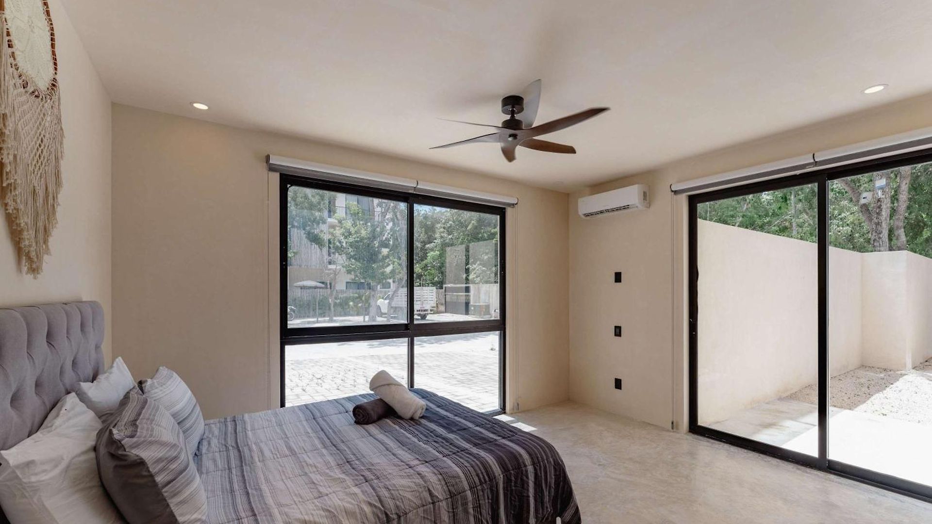 Talulah Living 3br - Private & Shared Pool