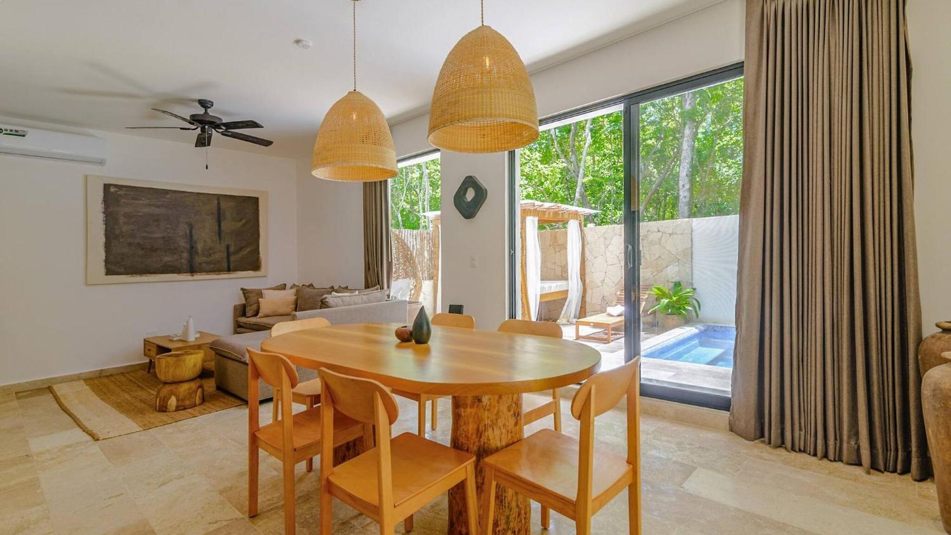 Tropical Retreat: Scooters, Hot Tub, Pool, Projector * Tulum