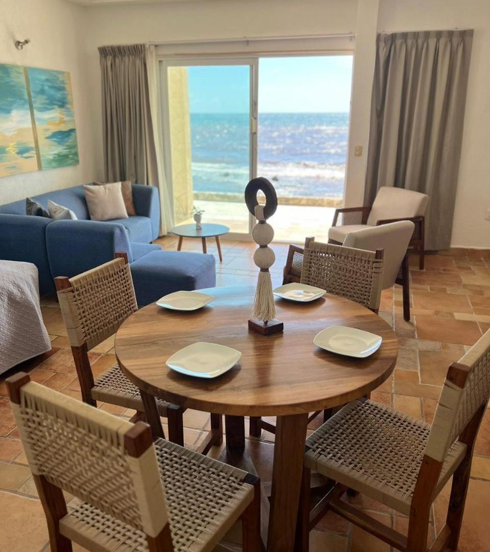 Beachfront In Apartment