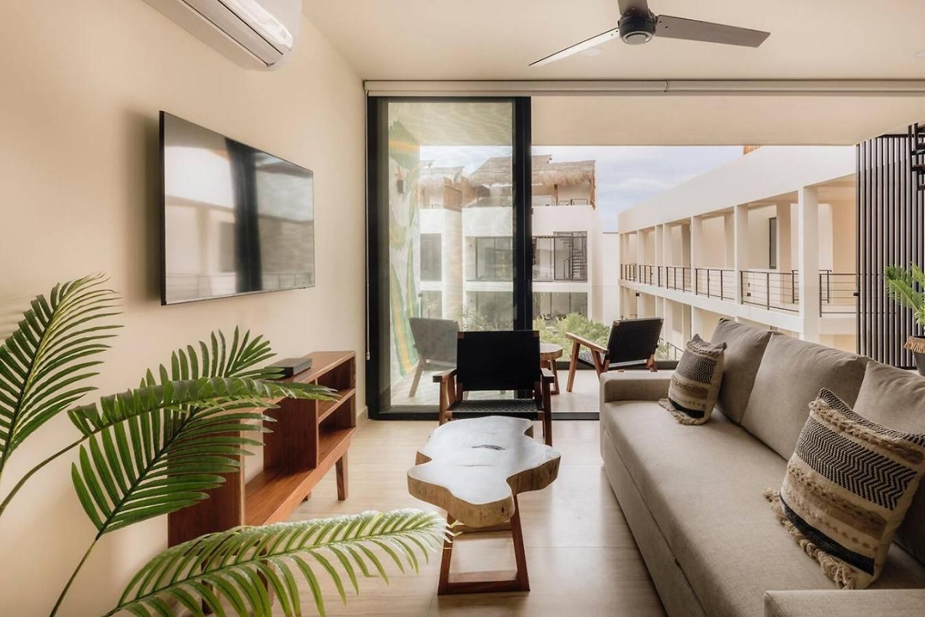 Itzel Samsara Dream Penthouse