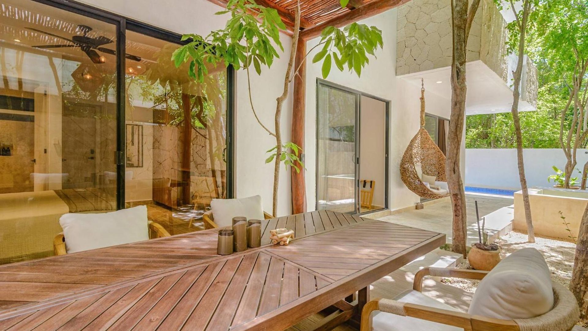 Tropical Retreat: Scooters, Hot Tub, Pool, Projector Tulum