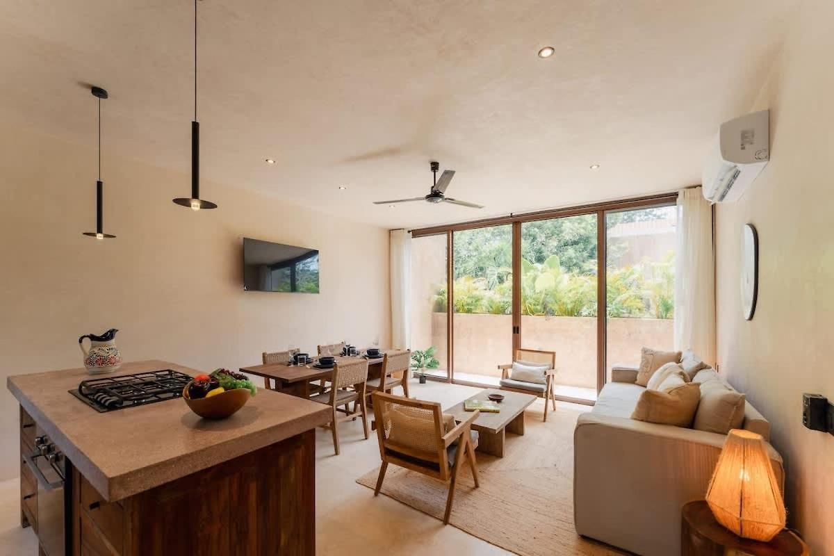 Stylish 2br Jungle Retreat With Plunge Pool & Rooftop Apartment
