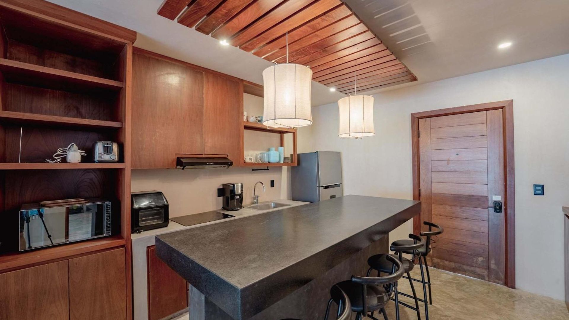 Talulah Living 2br & Private Pool Apartamento