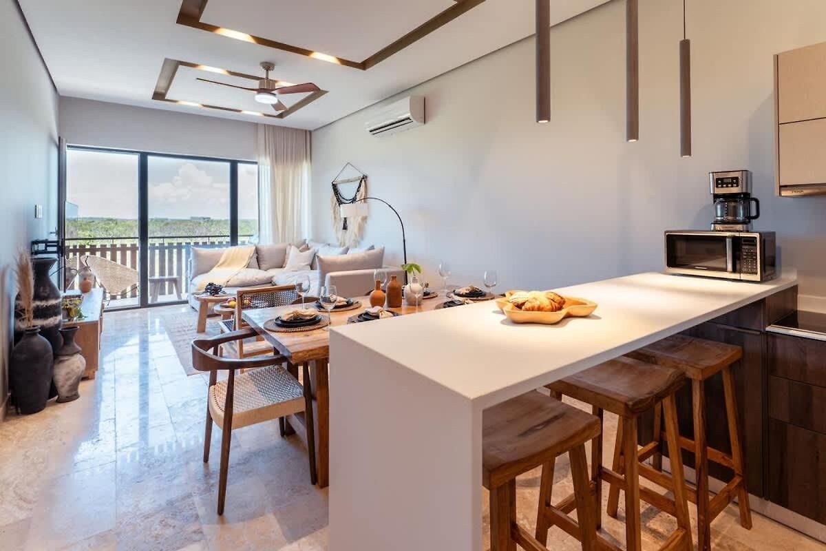 Apartment Amira - Stylish Penthouse With Rooftop Pool & Sea Horizon *