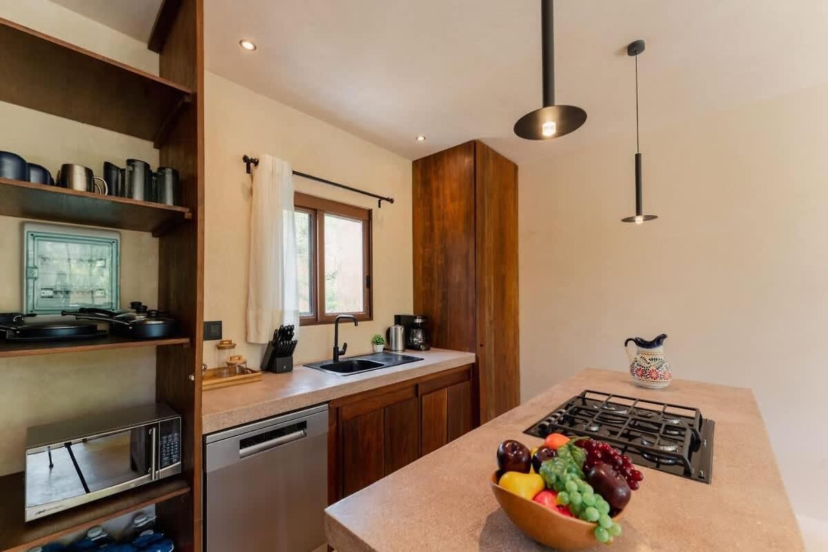 Stylish 2br Jungle Retreat With Plunge Pool & Rooftop Apartment