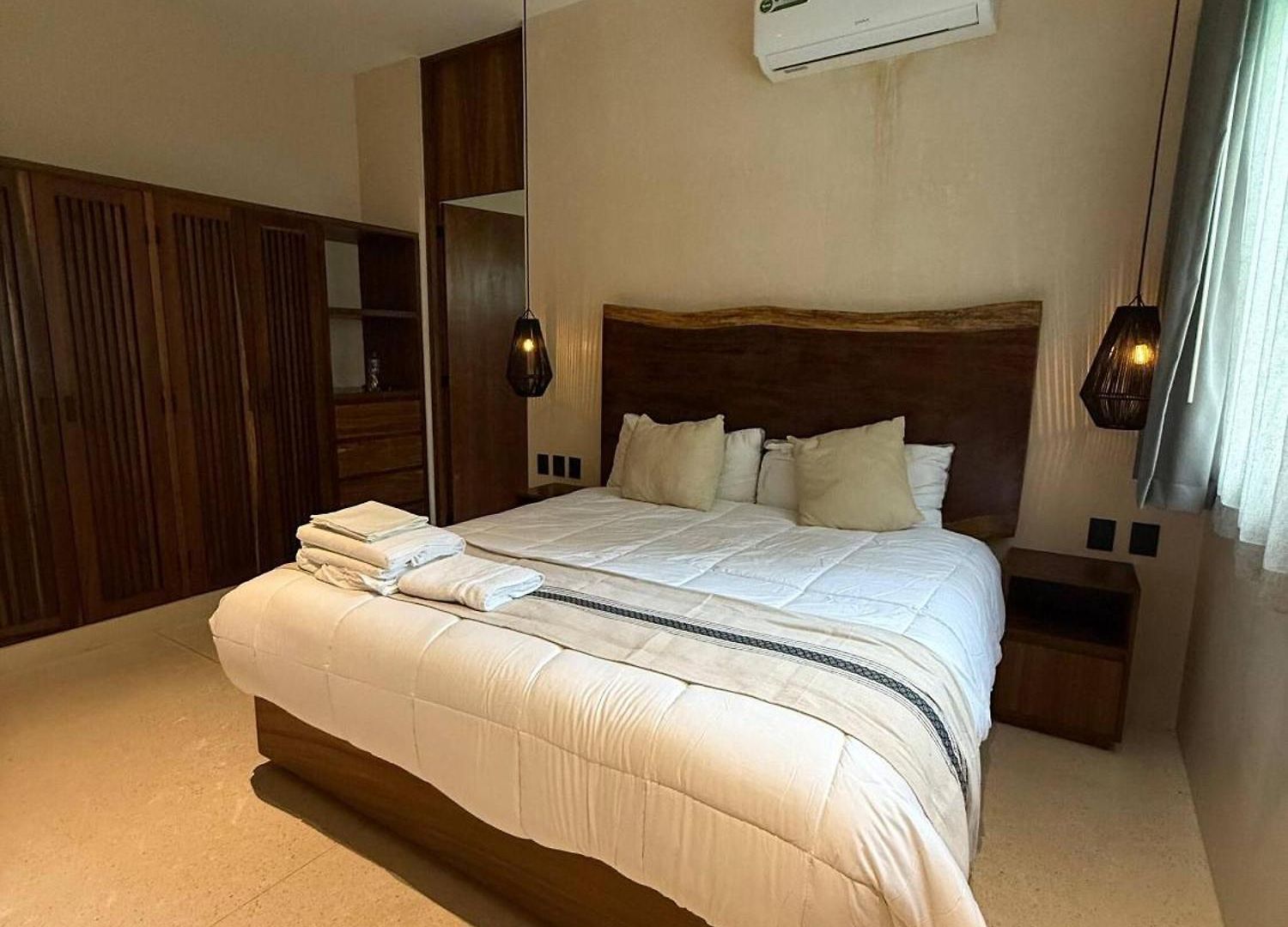 Great 3 Bedroom And Private Pool Apartment