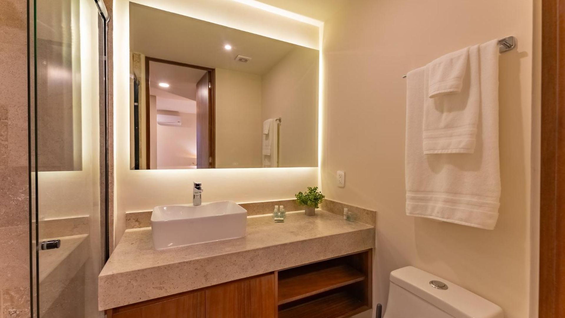 Apartment Oasis Secreto En Tranquila Zona 2br En By Yeah *