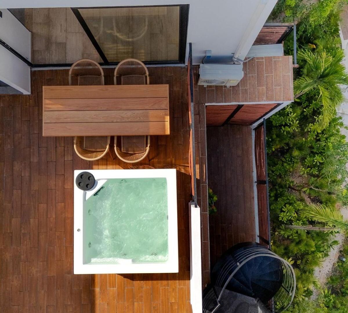 Ph 3br Jacuzzi Club Pass *