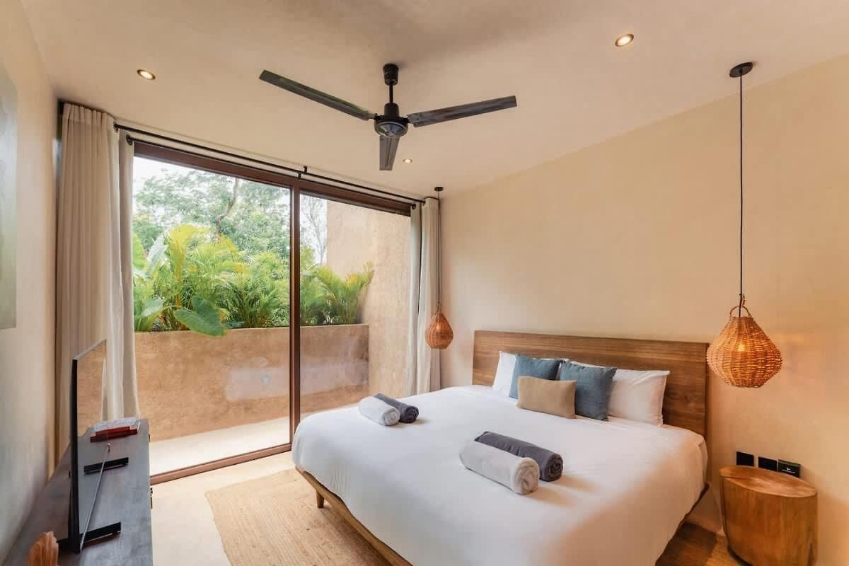 Stylish 2br Jungle Retreat With Plunge Pool & Rooftop Tulum