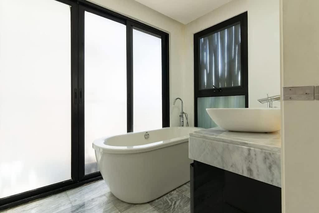 Stylish 3br Retreat In Serene Luxury Setting Apartamento Tulum