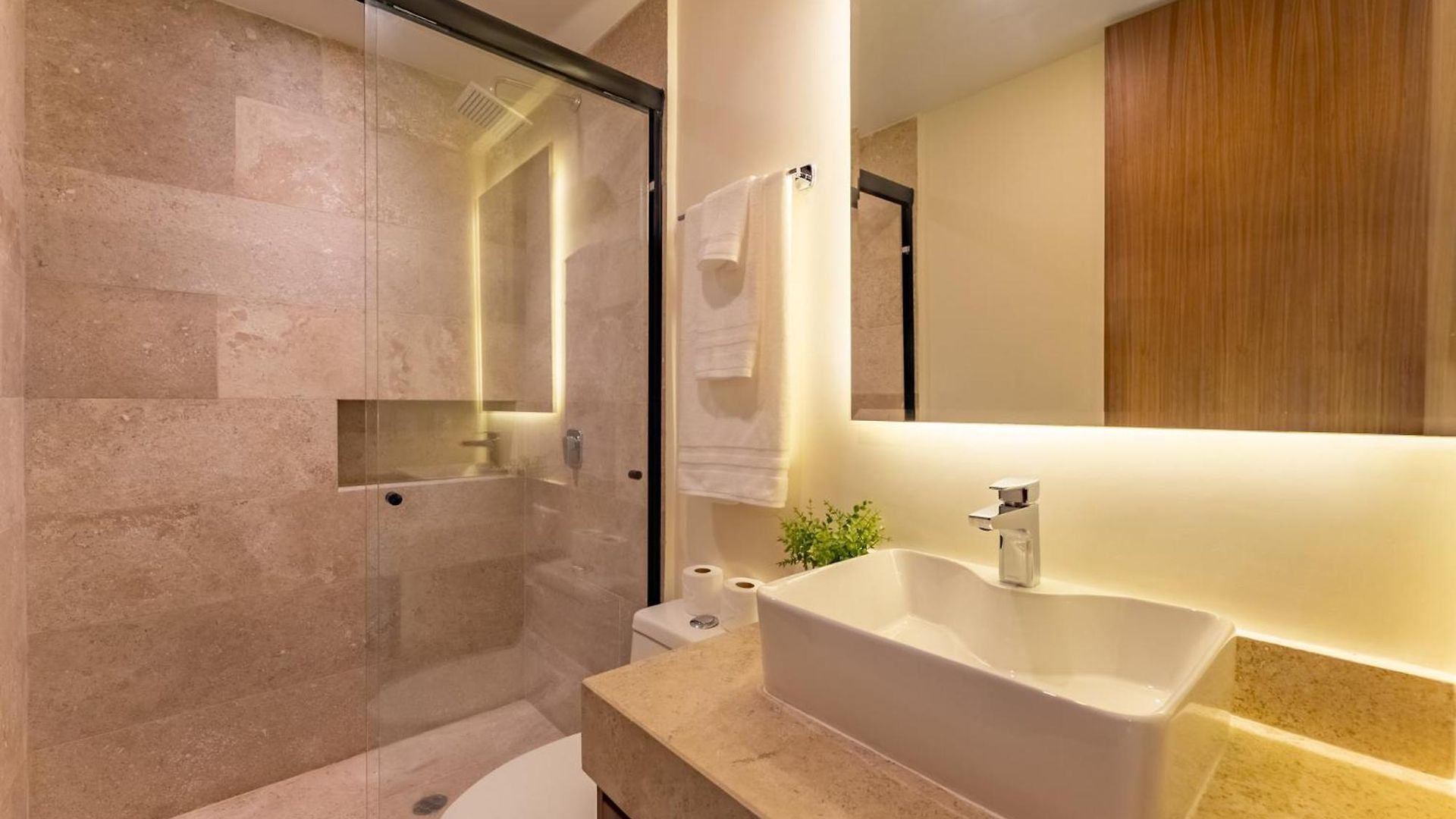Oasis Secreto En Tranquila Zona 2br En By Yeah