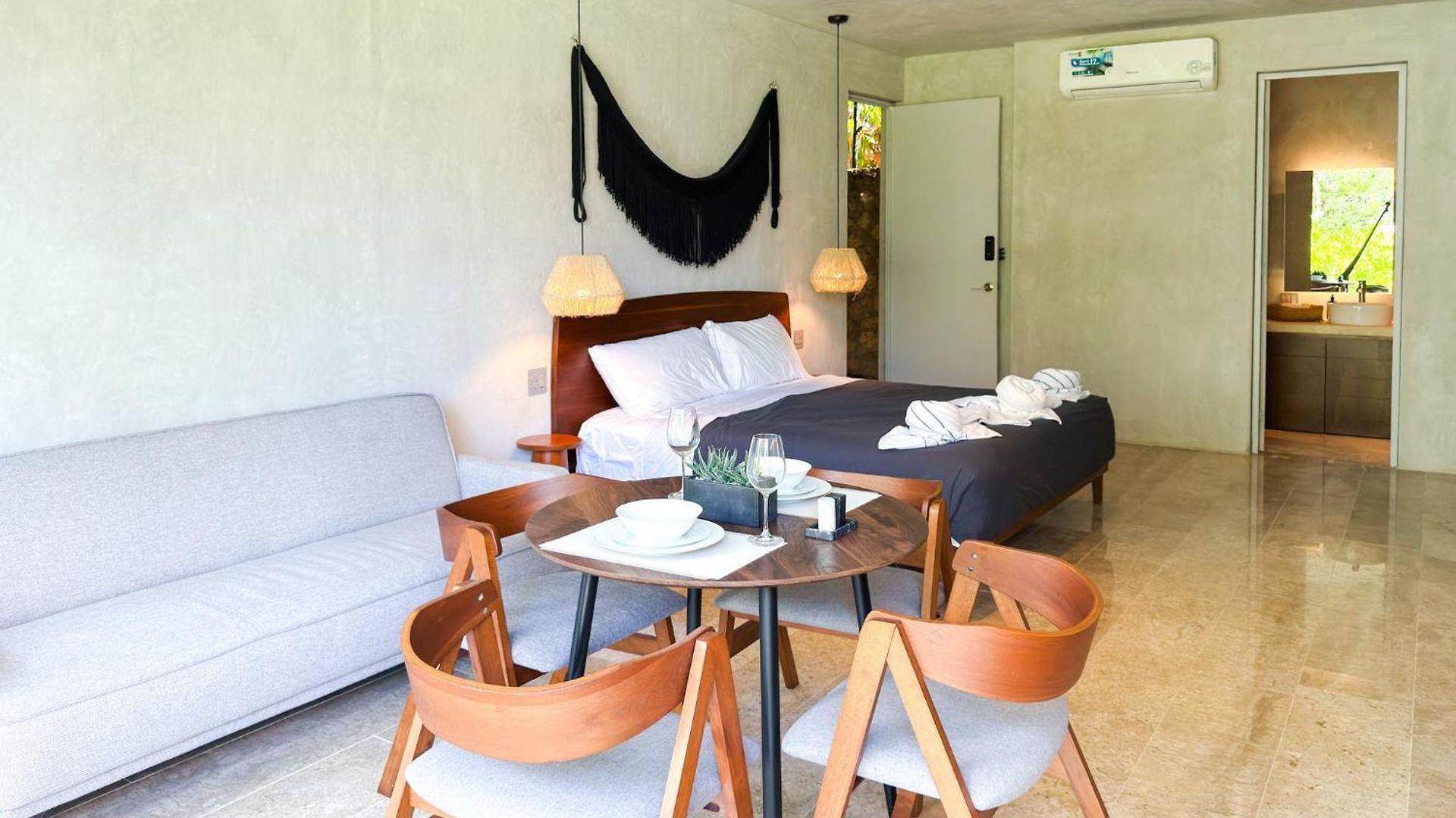 Apartment Jungle Private Pool King Bed Wifi 305 *